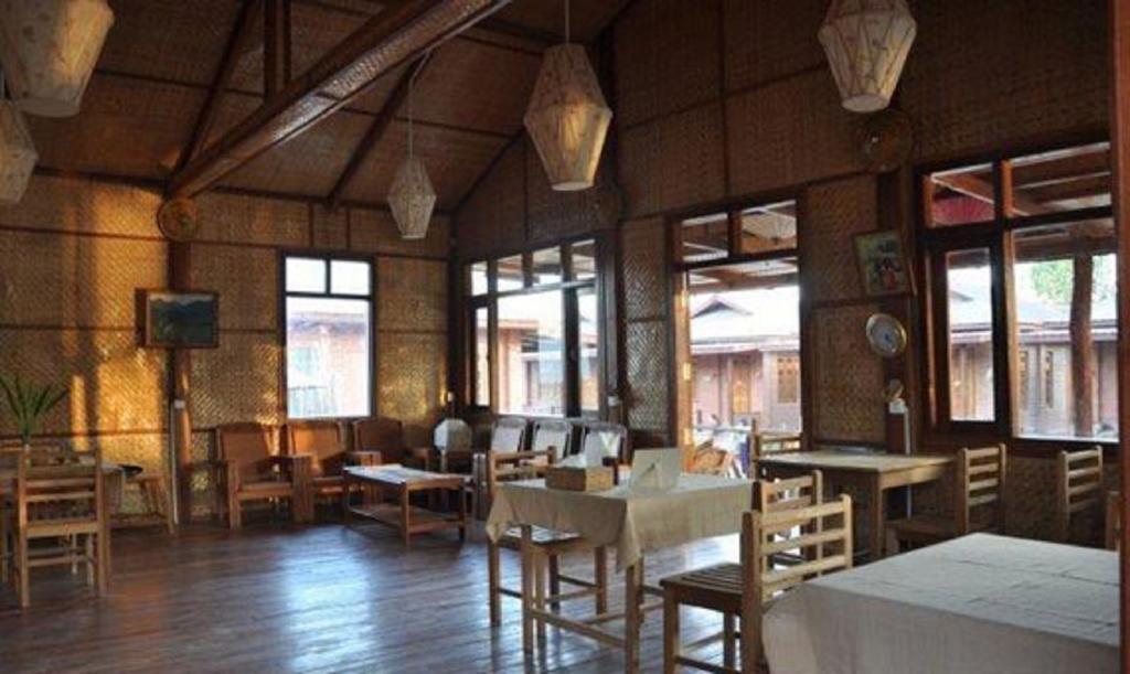 Trinity Family Inn Nyaung Shwe Extérieur photo
