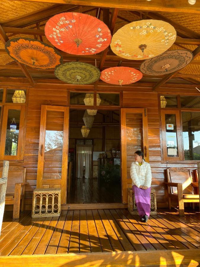 Trinity Family Inn Nyaung Shwe Extérieur photo