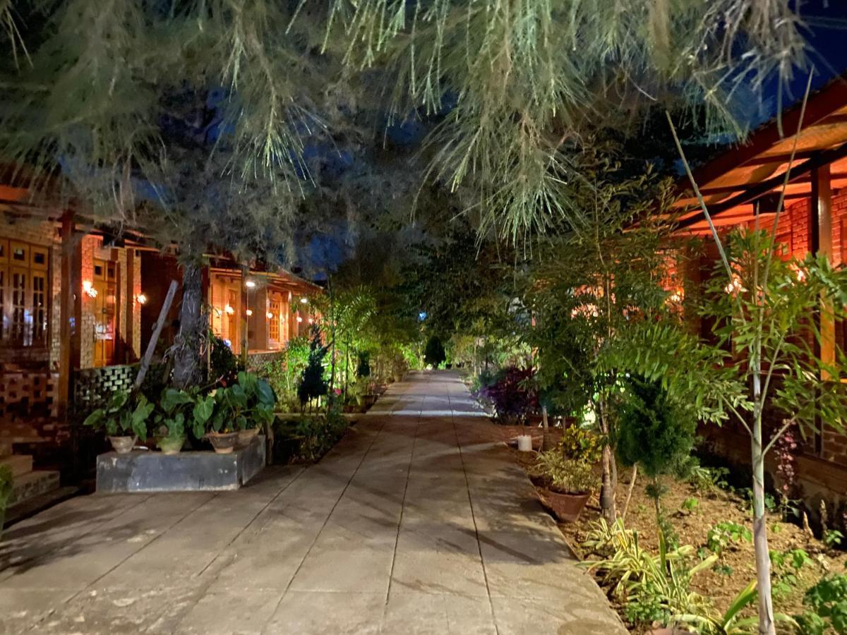 Trinity Family Inn Nyaung Shwe Extérieur photo